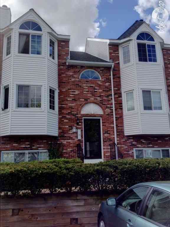 Homes For Rent - 191 Tall Oaks Dr #C<br/> Weymouth, MA 02190
