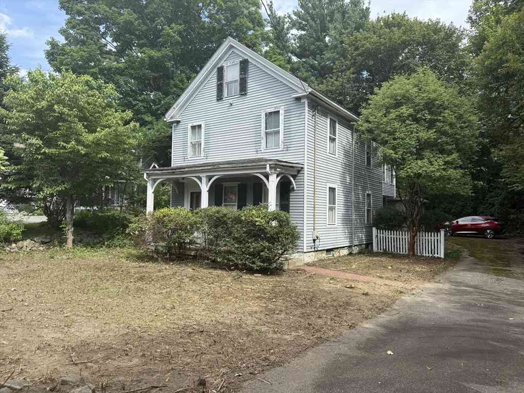 Homes For Sale - 25 Maple St<br/> Middlesex County, Lexington, MA 02420