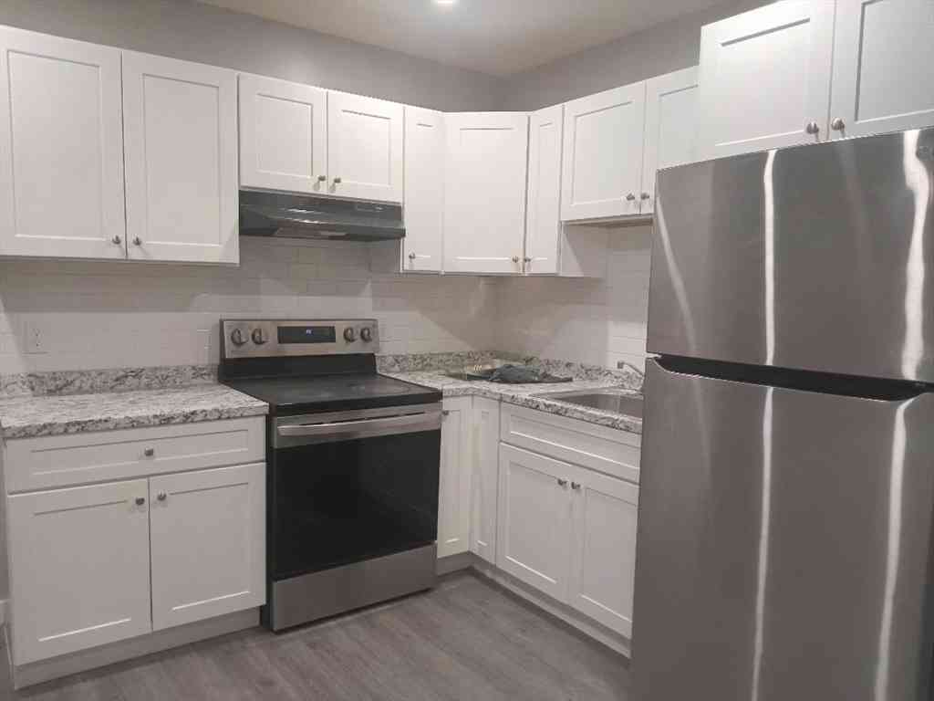 Apartment For Rent - 216 Central St #3F<br/> Lowell, MA 01852