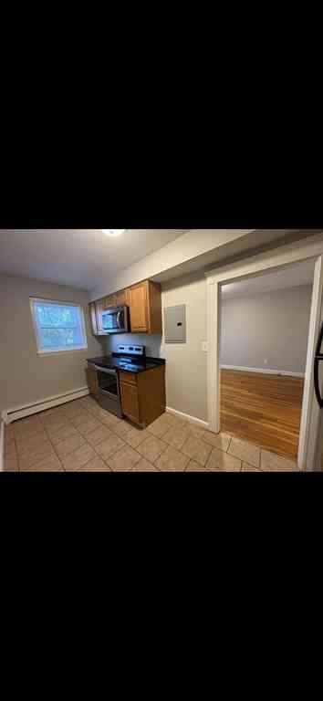Apartment For Rent - 77 Green St #17<br/> Lynn, MA 01902