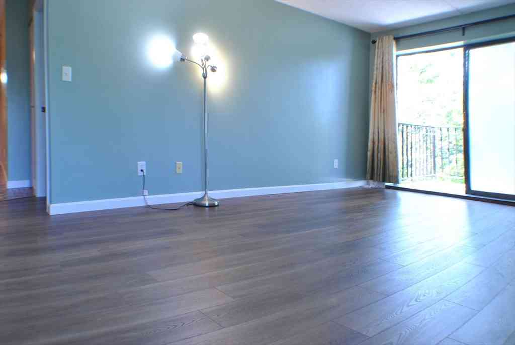 Condo For Rent - 209 Riverview Ave #28<br/> Newton, MA 02466