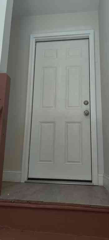 Apartment For Rent - 123 Burnett Street #2<br/> Providence, RI 02907