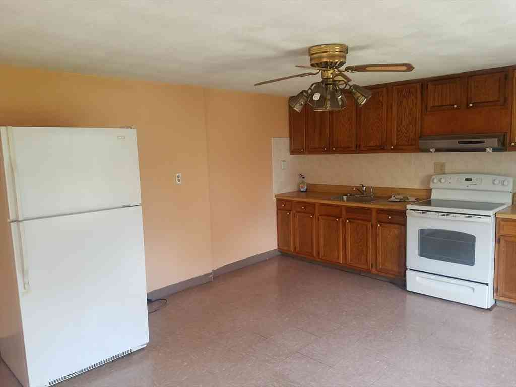 Apartment For Rent - 46 Oliver #1<br/> Somerville, MA 02145