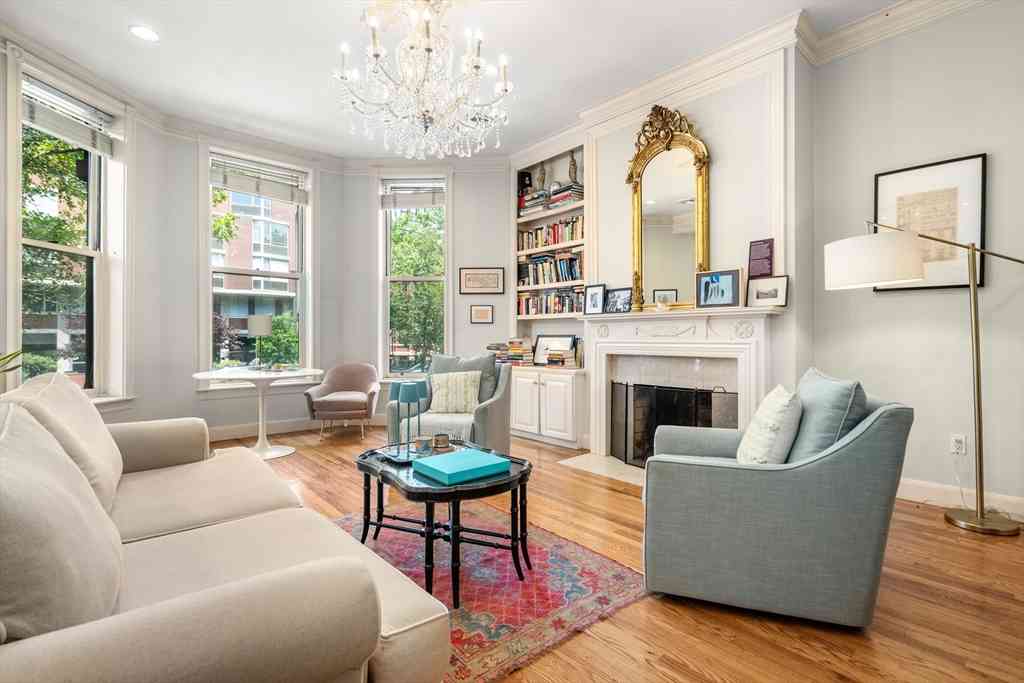 Condo For Rent - 341 Beacon St #2F<br/> Boston, MA 02116