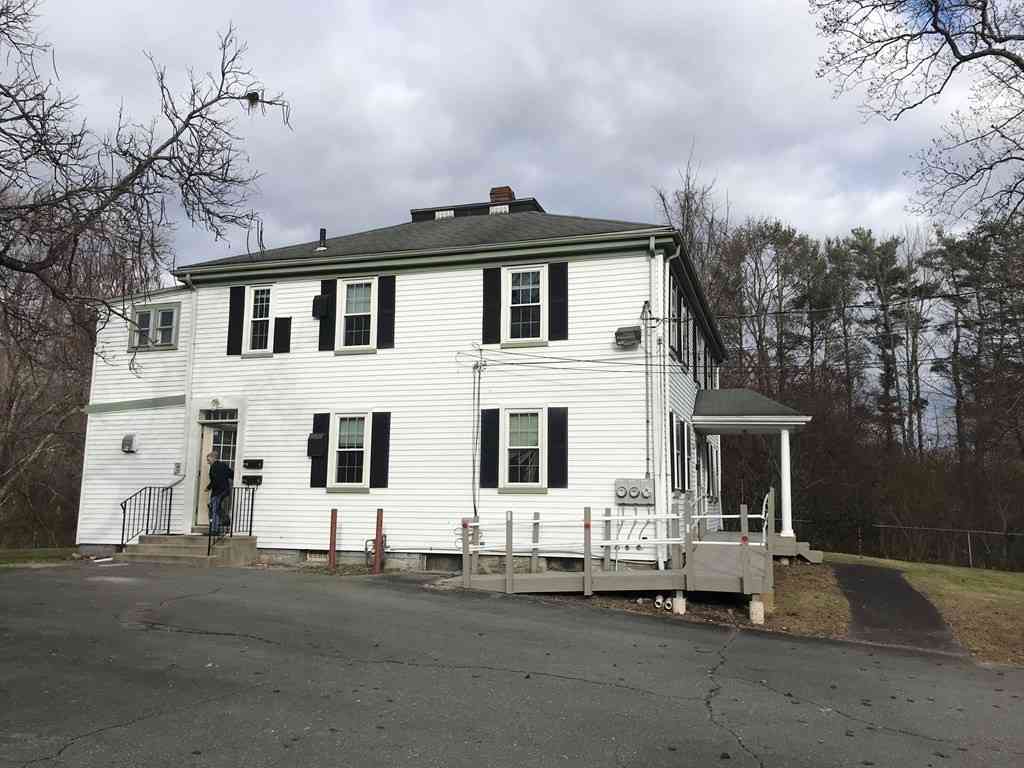 Apartment For Rent - 176 Plymouth St #2<br/> Bridgewater, MA 02324