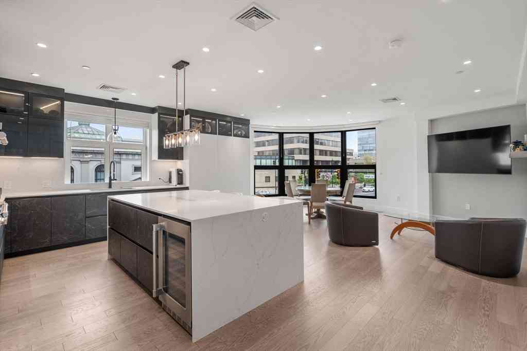Condo For Rent - 69 Walnut #4/5<br/> Brookline, MA 02445