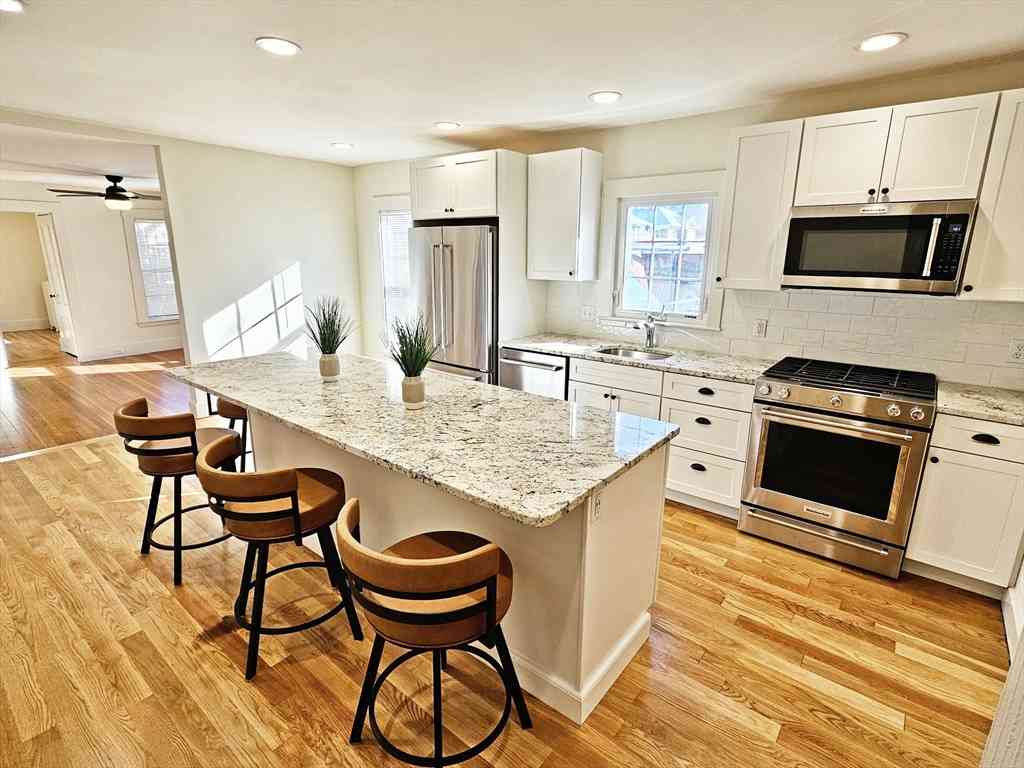 Apartment For Rent - 11 Channing #02<br/> Newton, MA 02458