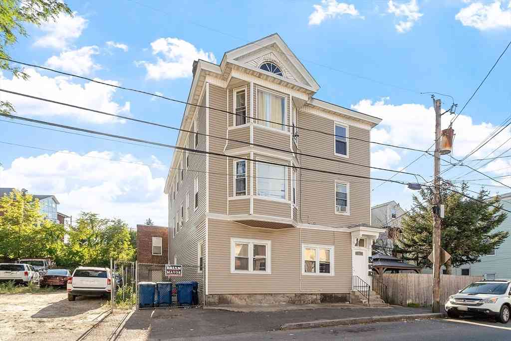 Multifamily For Sale - 192 Union<br/> Essex County, Lawrence, MA 01841