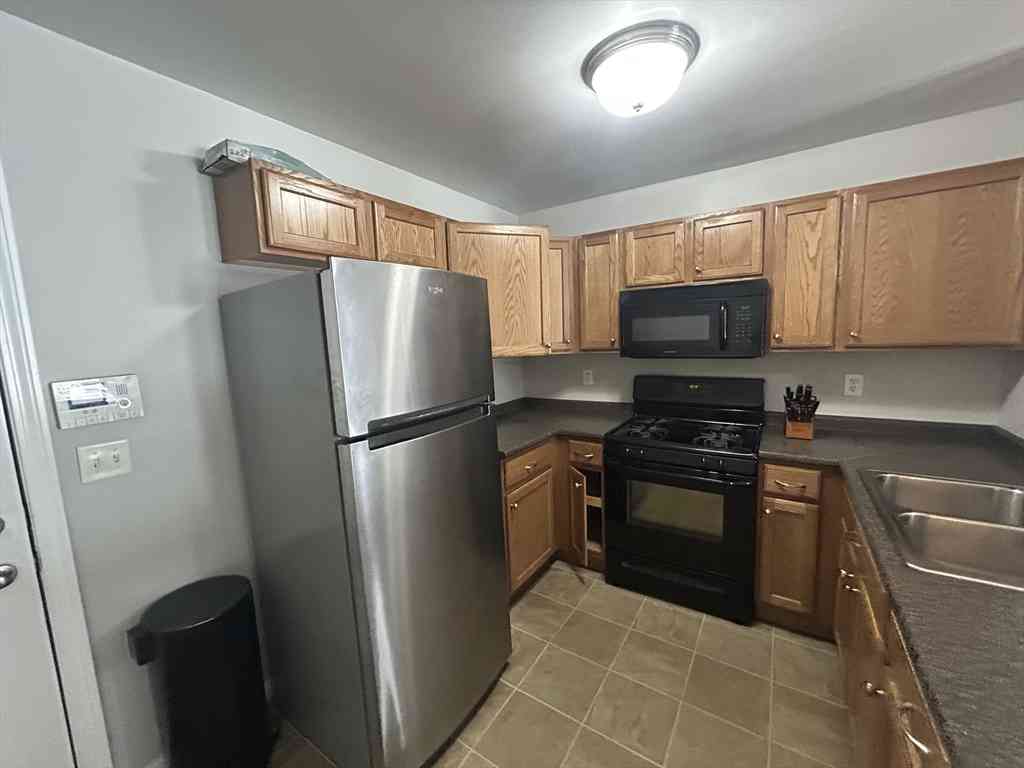 Condo For Rent - 183 Washington Ave #206<br/> Chelsea, MA 02150