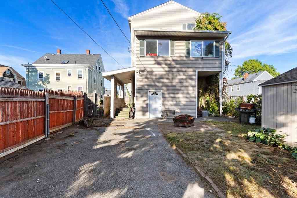 Multifamily For Rent - 14 Jewetts Ct<br/> Lynn, MA 01902