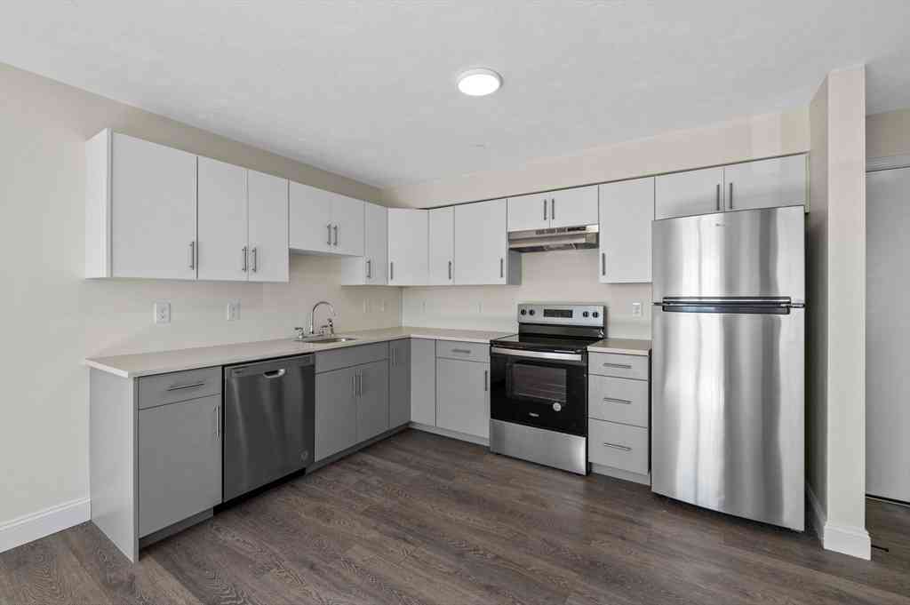 Apartment For Rent - 472 Essex Street #303<br/> Lynn, MA 01902