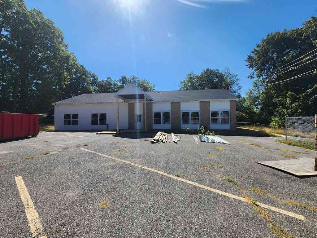 Multifamily For Rent - 179 Pratt St<br/> Fitchburg, MA 01420