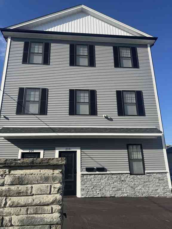 Condo For Rent - 214 Horton #214<br/> Fall River, MA 02723