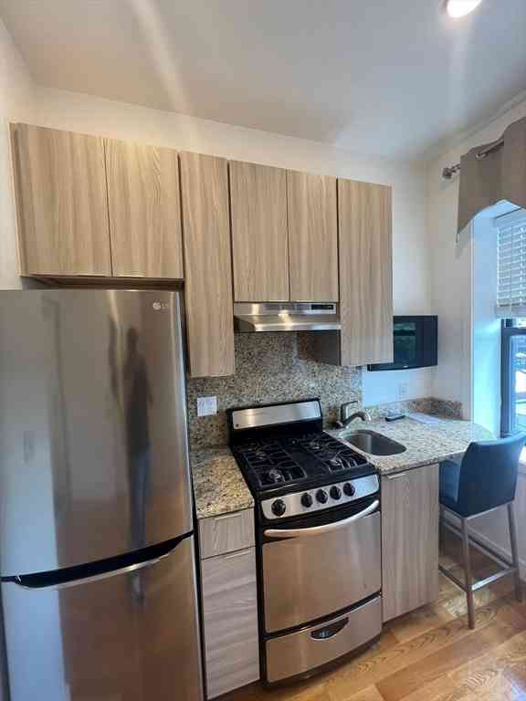 Apartment For Rent - 21 Fifth St #26<br/> Chelsea, MA 02150