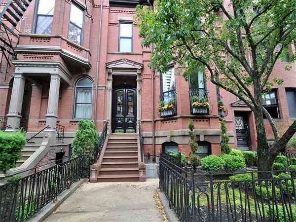 Apartment For Rent - 365 Beacon Street #3B<br/> Boston, MA 02116