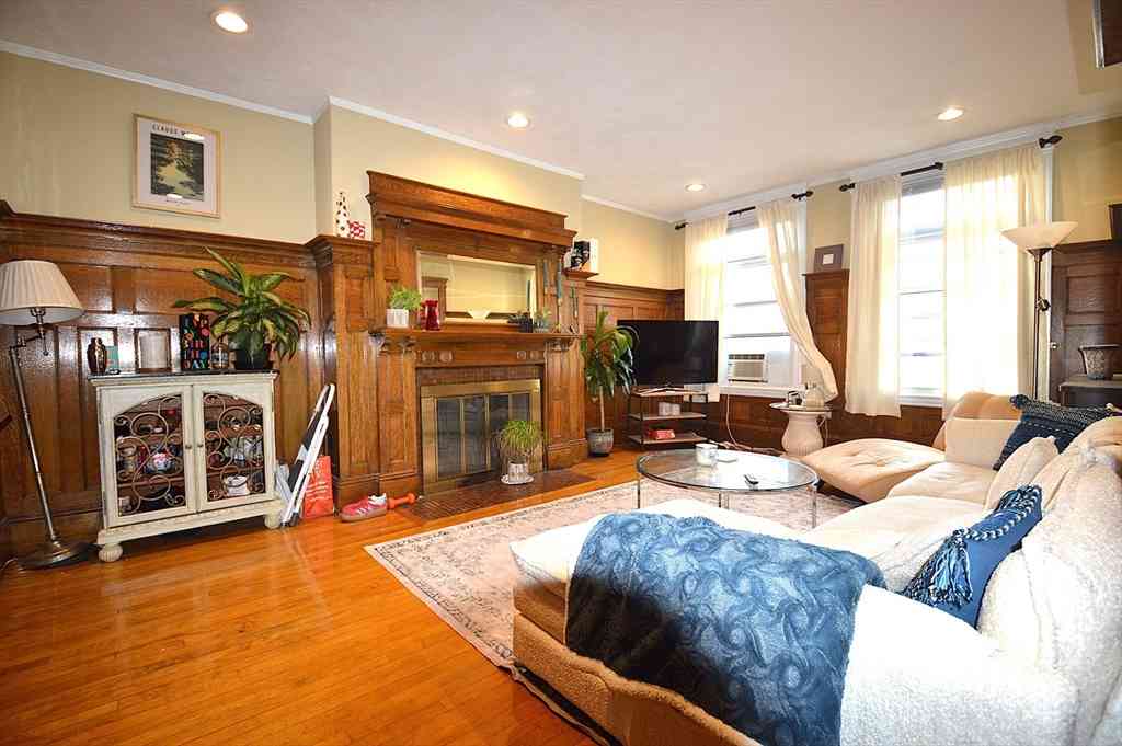 Condo For Rent - 1793 Beacon Street #PH<br/> Brookline, MA 02445