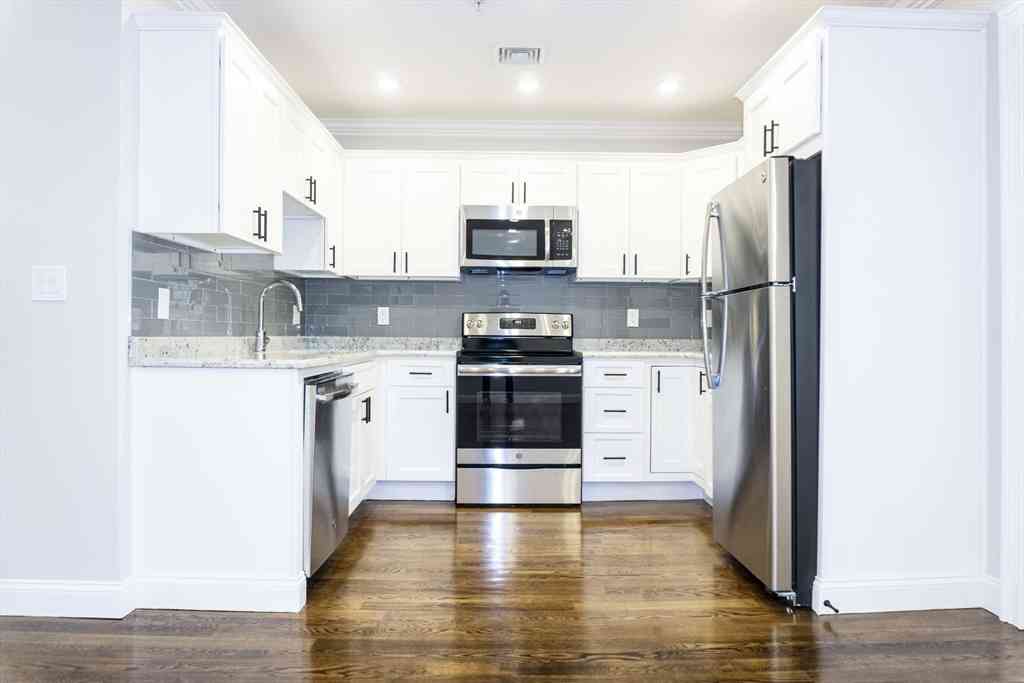 Apartment For Rent - 75 Morris St. #1<br/> Boston, MA 02128