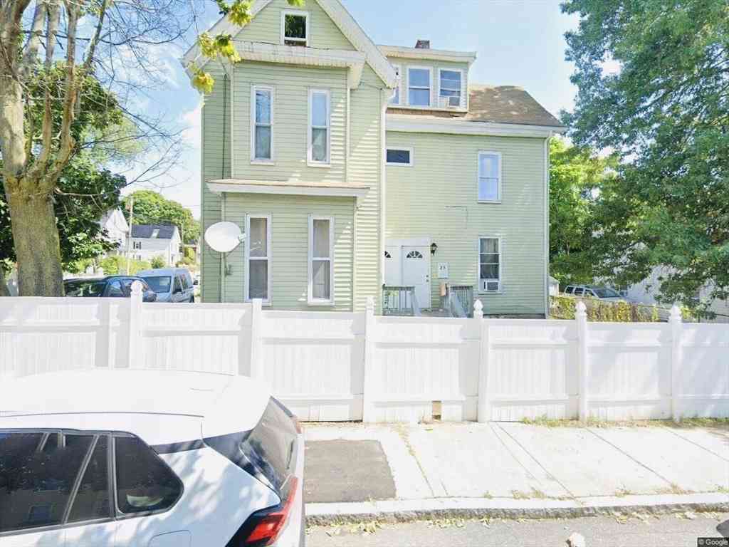 Apartment For Rent - 25 Porter Street #3<br/> Malden, MA 02148