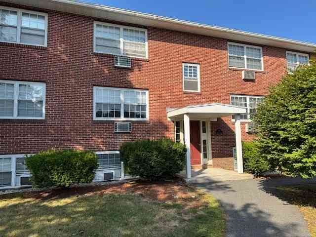 Apartment For Rent - 300 Main Street #5<br/> Woburn, MA 01801