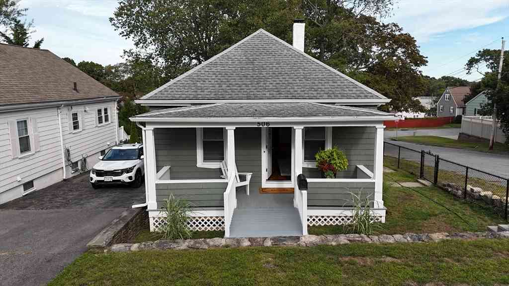 Homes For Sale - 506 Hawes St<br/> New Bedford, MA 02745