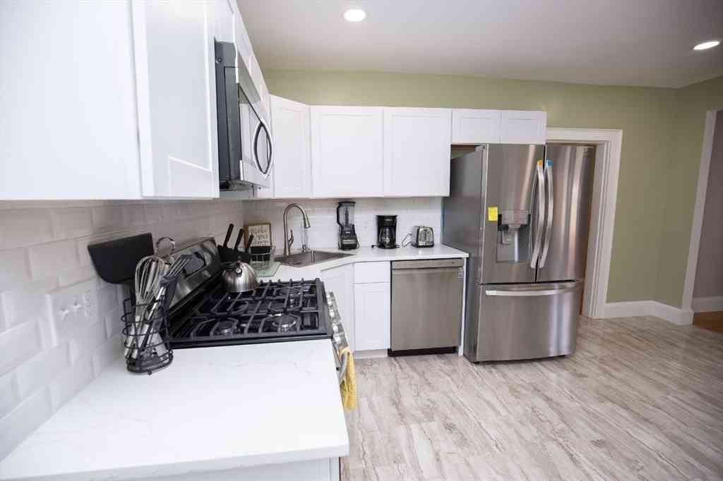 Apartment For Rent - 629 Walk Hill Av #2<br/> Boston, MA 02126