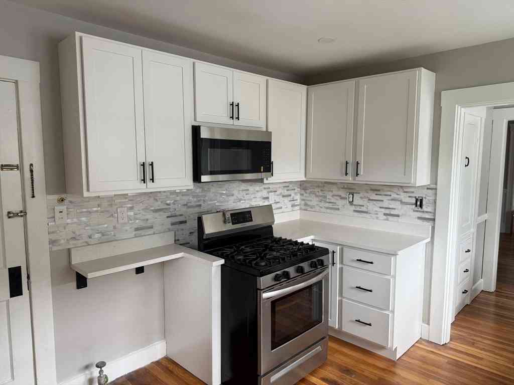 Condo For Rent - 19 Jonathan St #2<br/> Belmont, MA 02478