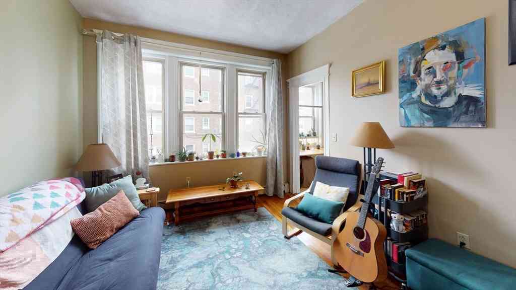 Condo For Rent - 1625 Commonwealth Ave #9<br/> Boston, MA 02135