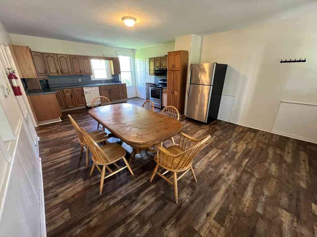 Condo For Rent - 986 South East St #A<br/> Amherst, MA 01002