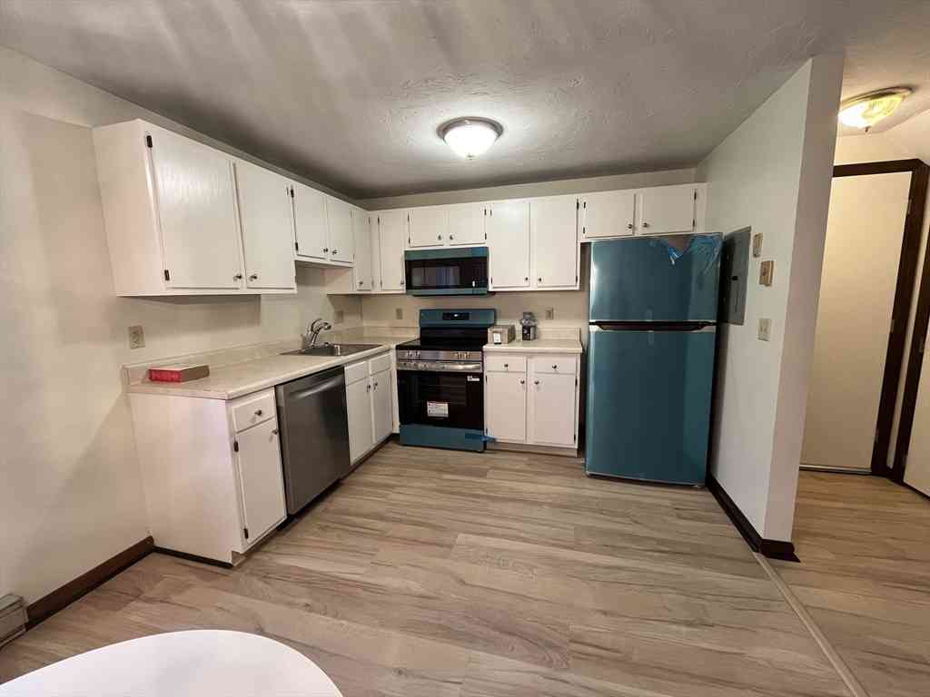 Apartment For Rent - 53 Fairfield Park #53<br/> Mansfield, MA 02048