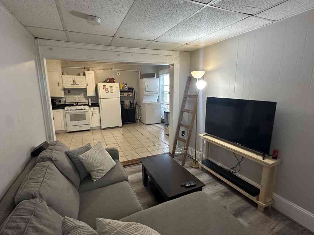 Apartment For Rent - 266 W Sixth St. #REAR<br/> Lowell, MA 01850