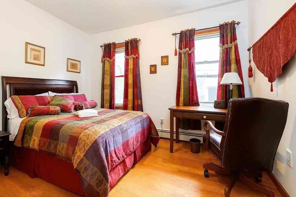 Condo For Rent - 469 Windsor Street #1<br/> Cambridge, MA 02141