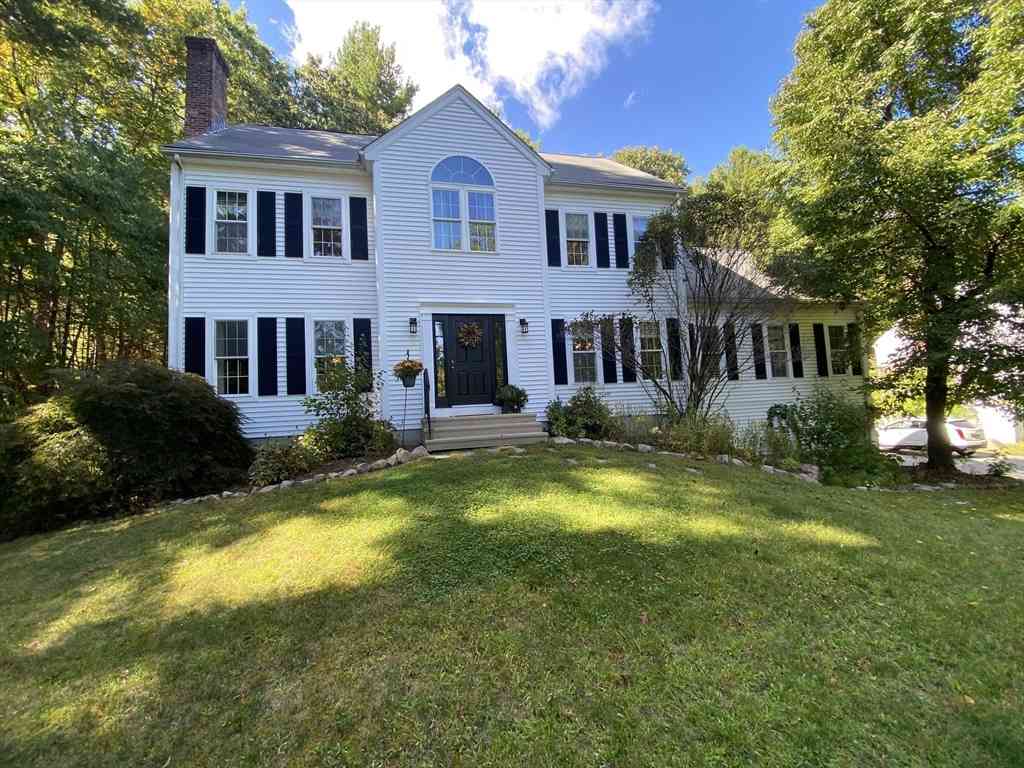 Homes For Sale - 217 Brookway Dr<br/> Worcester County, Northbridge, MA 01534