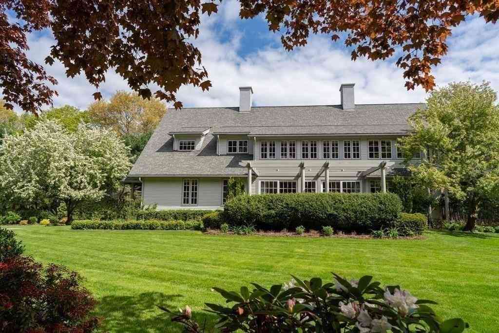 Homes For Rent - 11 Clovelly<br/> Newton, MA 02467