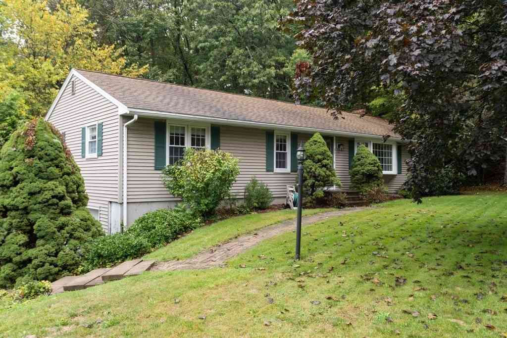 Homes For Sale - 39 Old Brook Rd<br/> Worcester County, Shrewsbury, MA 01545