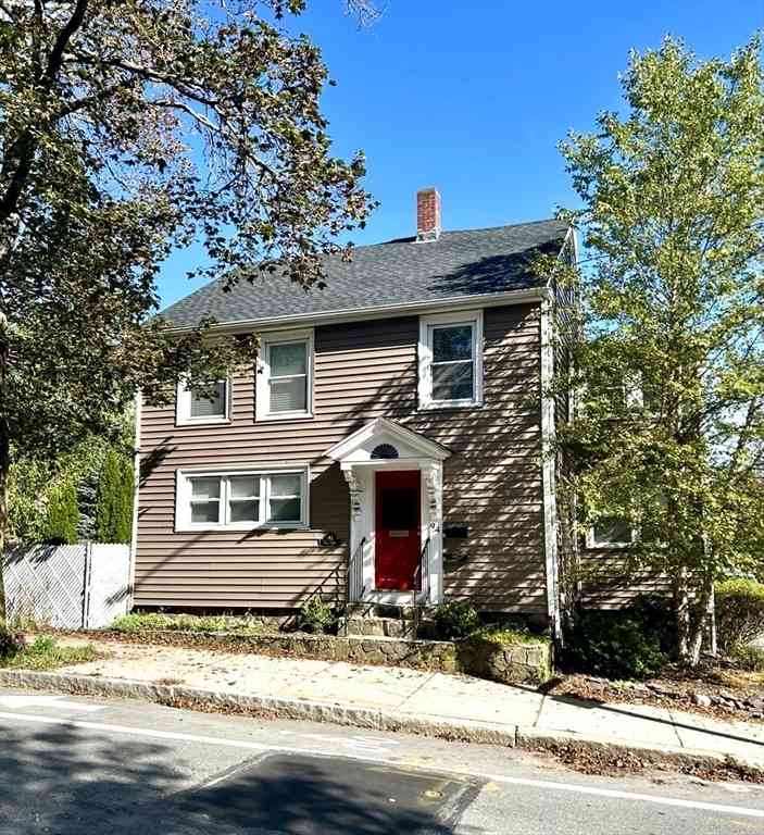 Apartment For Rent - 94 Hale St #1<br/> Beverly, MA 01915