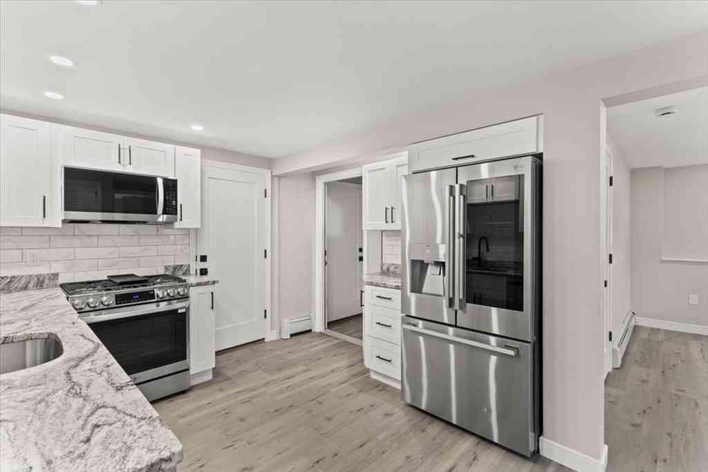 Apartment For Rent - 19 Coach Lane #1<br/> Norwood, MA 02062