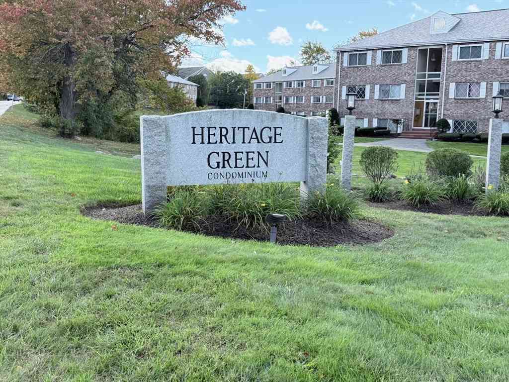 Condo For Sale - 19 Fernview Ave #6<br/> North Andover, MA 01845