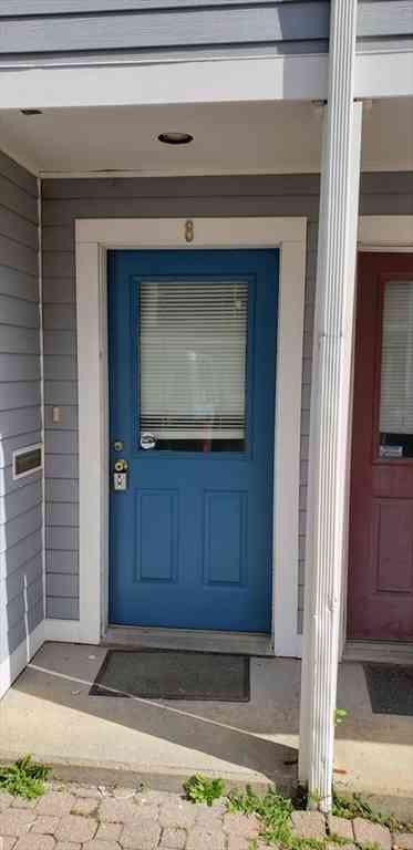 Condo For Rent - 8 Rollins Ct #8<br/> Cambridge, MA 02139