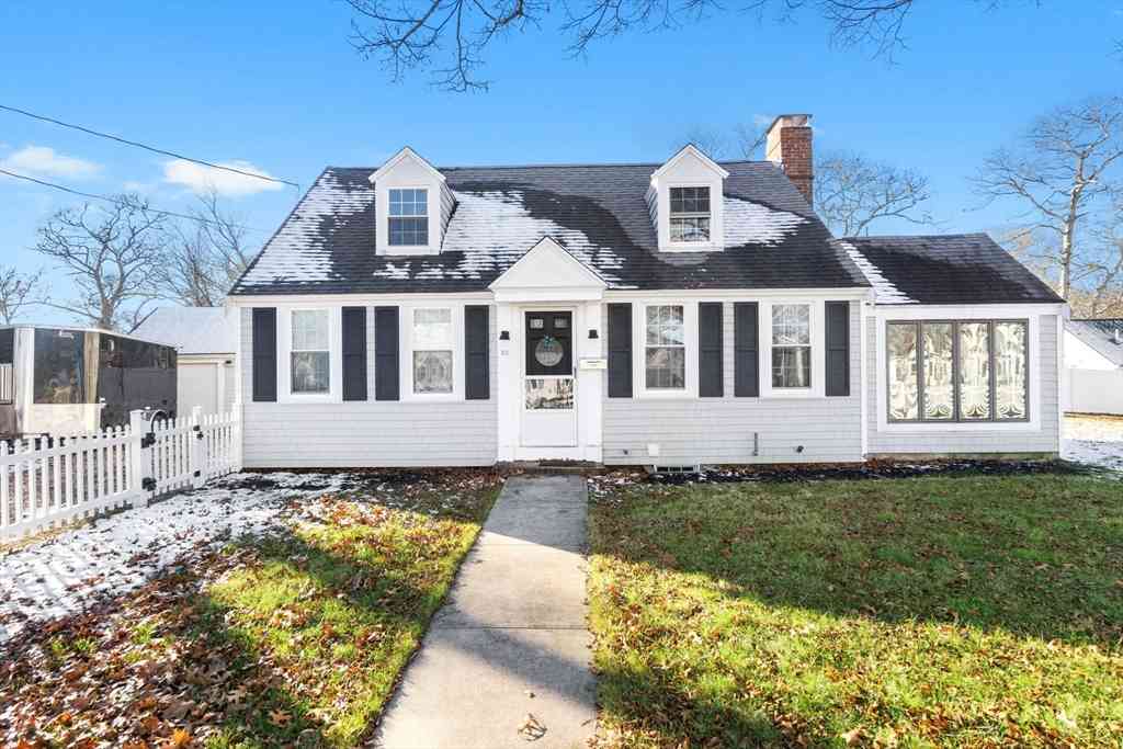 Homes For Rent - 32 Woodside Ave<br/> Wareham, MA 02532