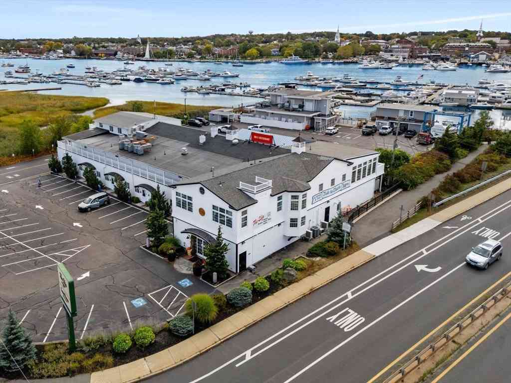 Multifamily For Rent - 175 Bridge Rd<br/> Salisbury, MA 01952