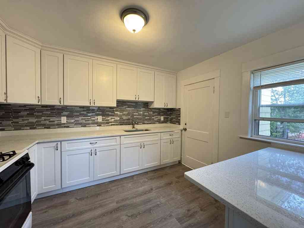 Apartment For Rent - 42 Florence St #2<br/> Quincy, MA 02170