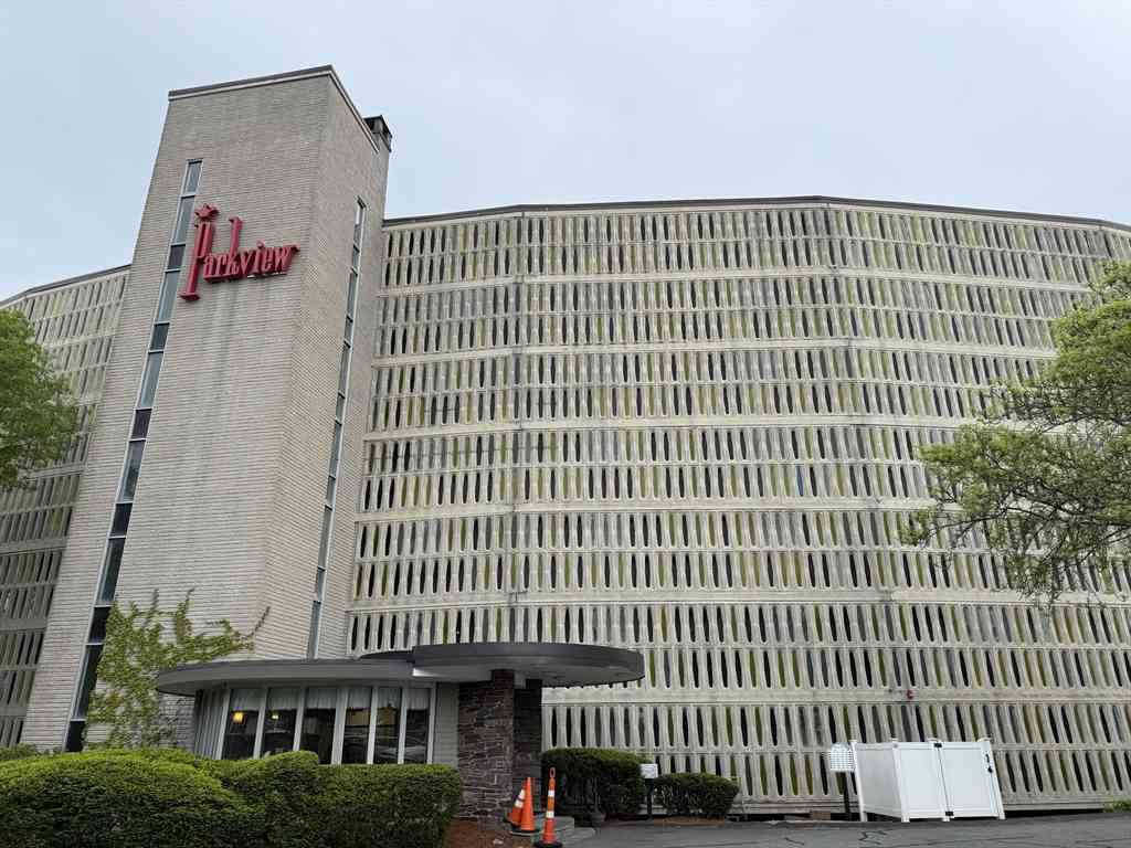Condo For Rent - 200 Swanton St #L25<br/> Winchester, MA 01890
