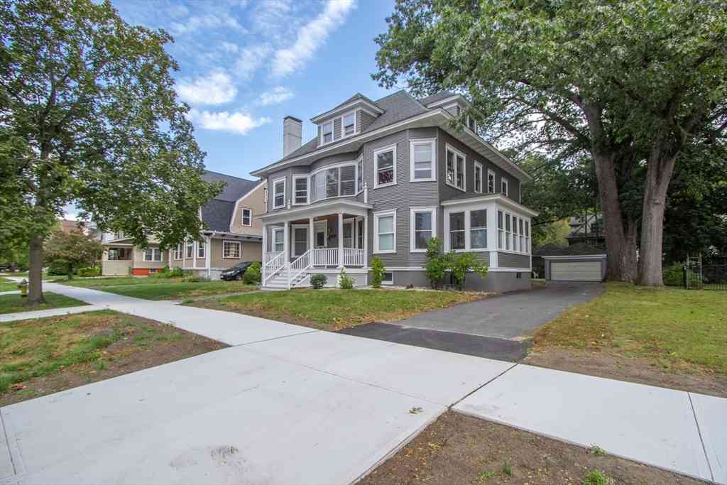Apartment For Rent - 61 Washington Rd #2<br/> Springfield, MA 01108