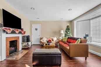 Multifamily For Rent - 148 N Franklin<br/> Holbrook, MA 02343