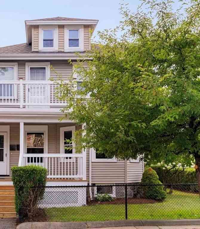 Condo For Rent - 36-38 Burgoyne #2<br/> Boston, MA 02124