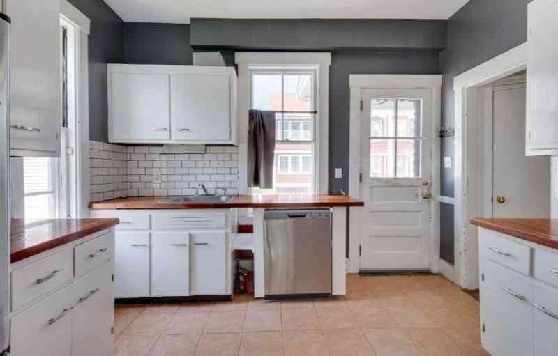 Condo For Rent - 12 Fiske #1<br/> Waltham, MA 02451