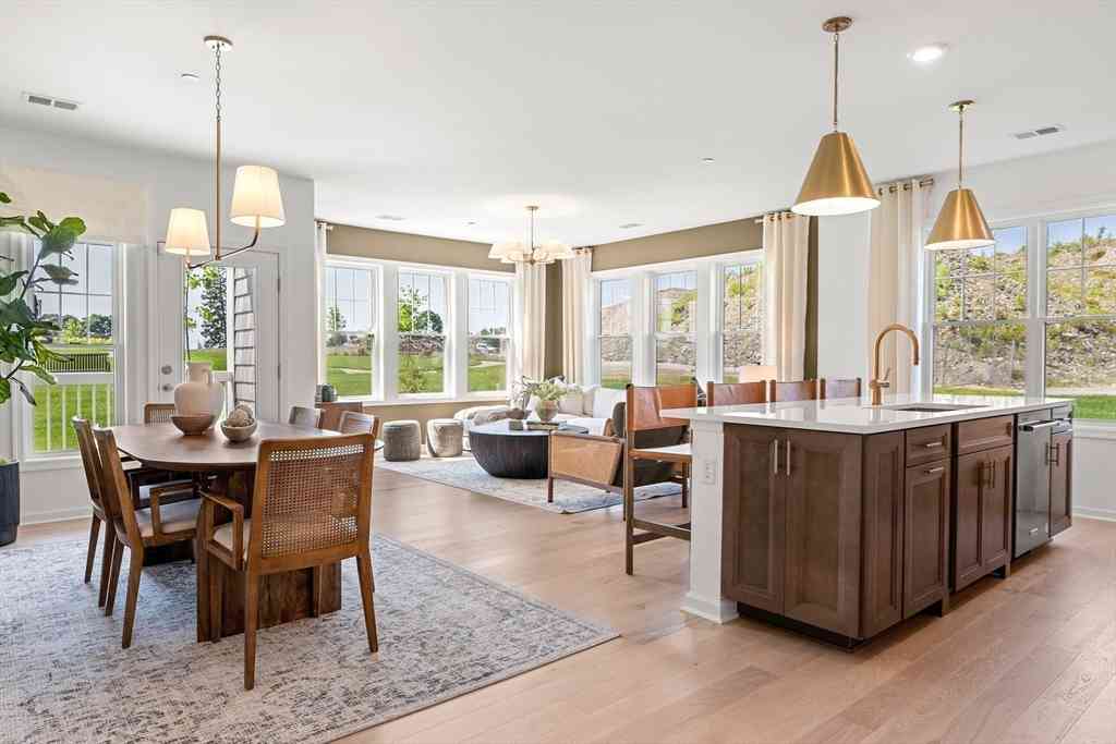 Condo For Sale - 5 Peters Farm Way #113<br/> Worcester County, Westborough, MA 01581