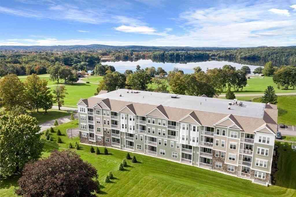 Condo For Sale - 5 Peters Farm Way #406<br/> Worcester County, Westborough, MA 01581