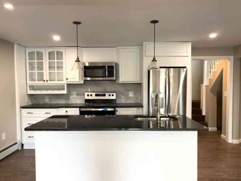 Condo For Rent - 205 West #3<br/> Walpole, MA 02081