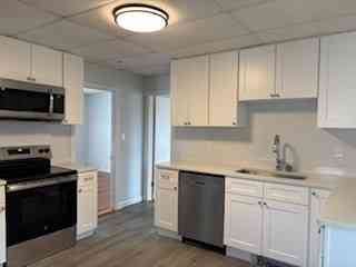 Condo For Rent - 202 Pine #3<br/> Attleboro, MA 02703